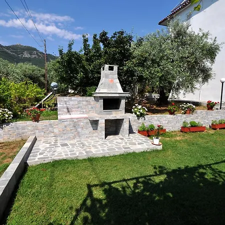 埃琳娜公寓 公寓 基尼拉