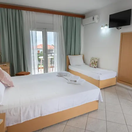 埃琳娜公寓 * 基尼拉