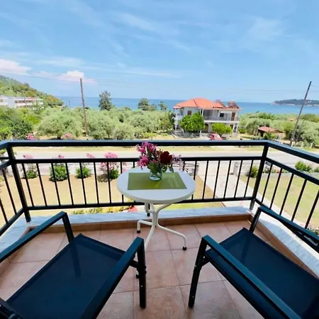 埃琳娜公寓 基尼拉