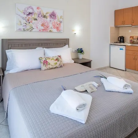 House Elena דירה *