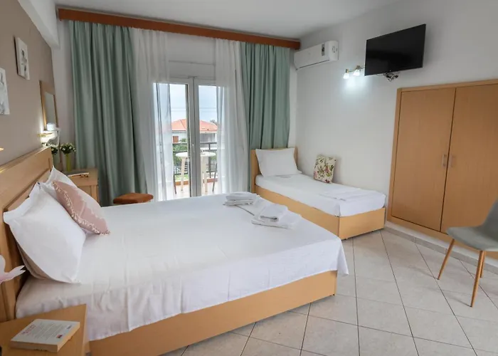 埃琳娜公寓 * 基尼拉