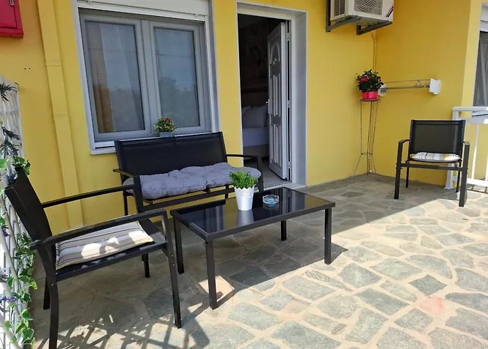 House Elena 아파트